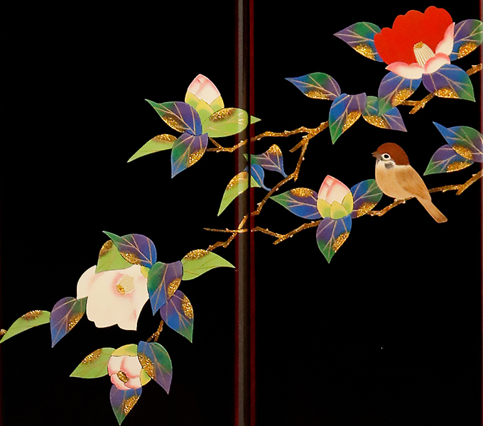 輪島塗仏壇「椿」上置き蒔絵拡大画像